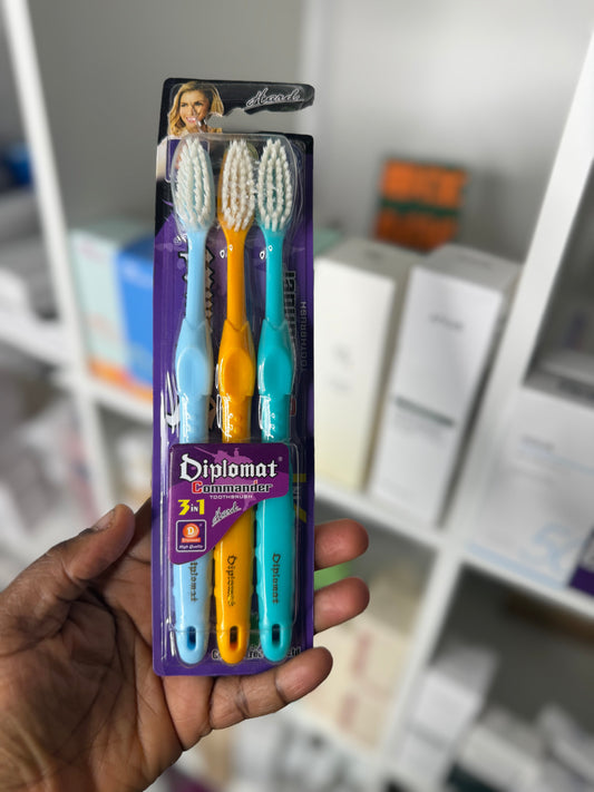 DIPLOMAT •3 IN 1 TOOTHBRUSH TREASURE - HARD